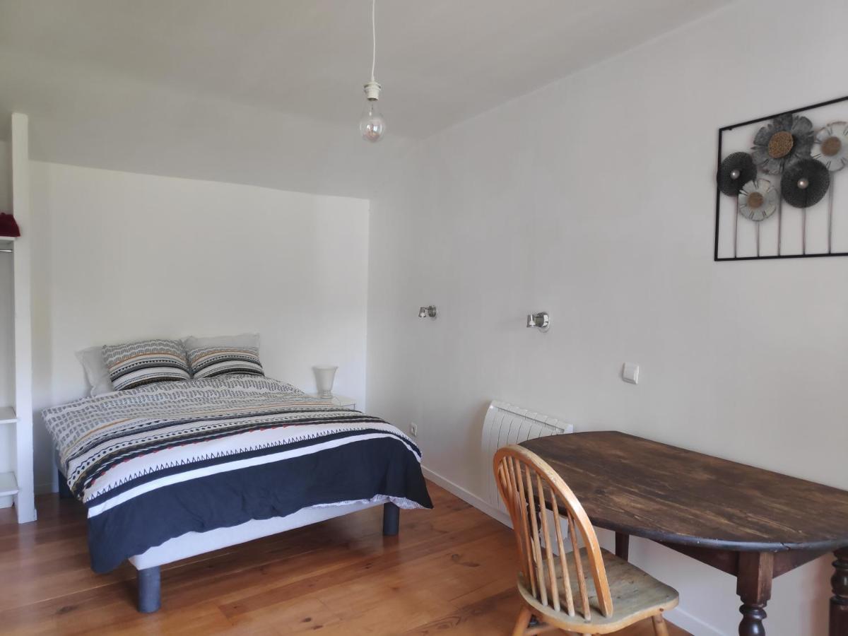 Maison 4 Personnes Caillac Εξωτερικό φωτογραφία